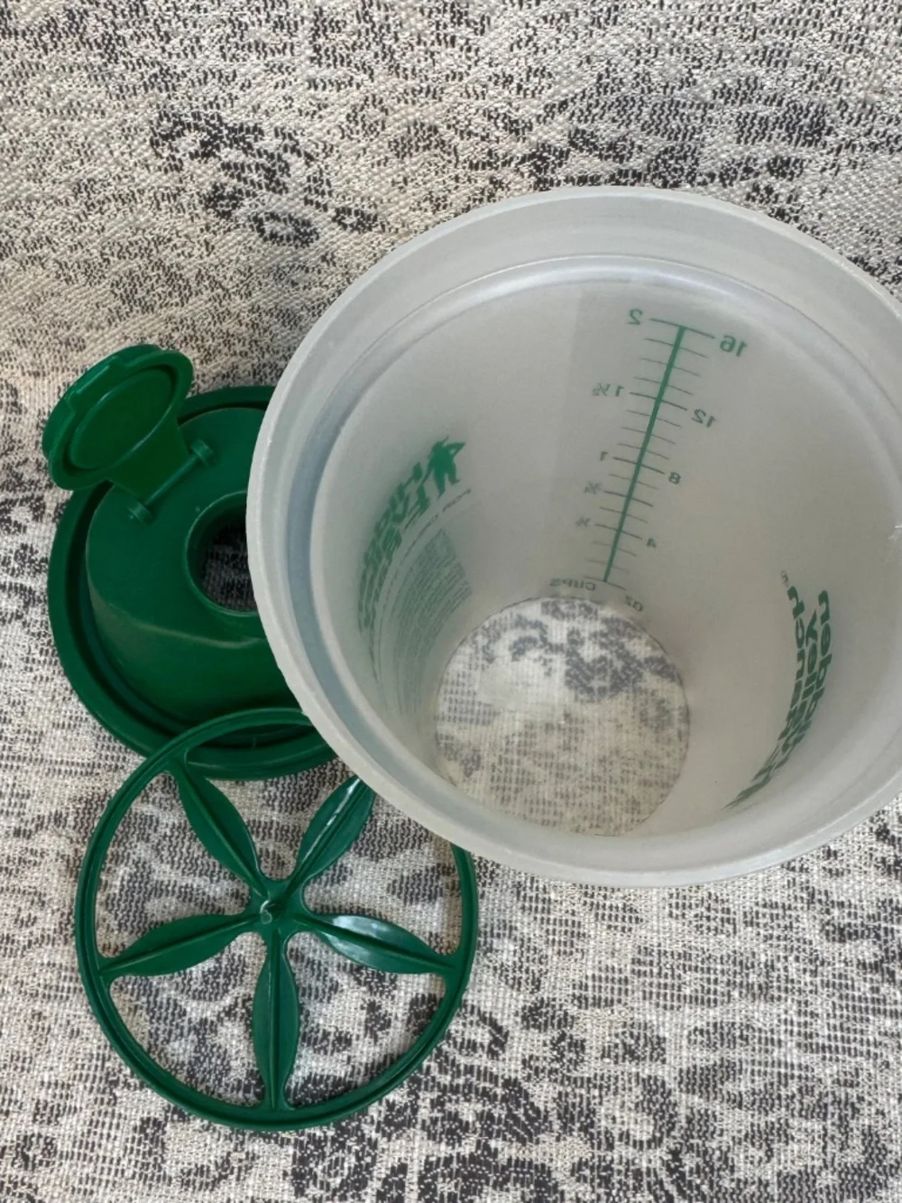 Hidden Valley Ranch Dressing Shaker Blender Mixer Green 16oz w/Wheel Vintage
